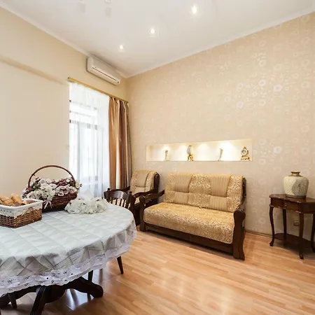 Apartment Квартира У Филармонии