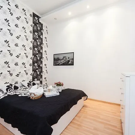 Квартира У Филармонии Apartment Odesa